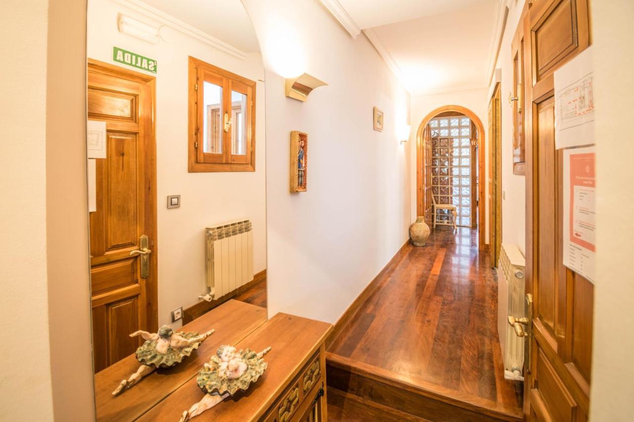 Casa Maitetxu, Acogedores Apartamentos Proximos A Pamplona Puente la Reina Buitenkant foto