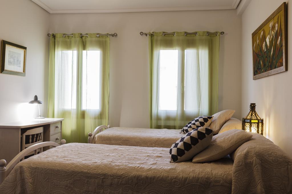 Casa Maitetxu, Acogedores Apartamentos Proximos A Pamplona Puente la Reina Buitenkant foto