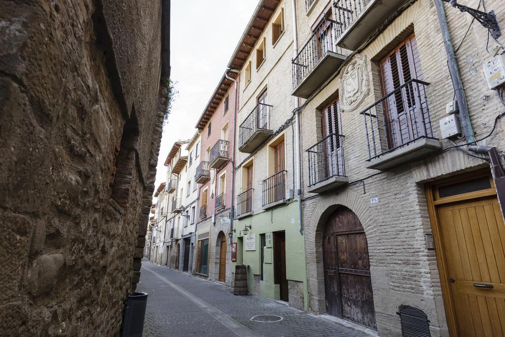 Casa Maitetxu, Acogedores Apartamentos Proximos A Pamplona Puente la Reina Buitenkant foto